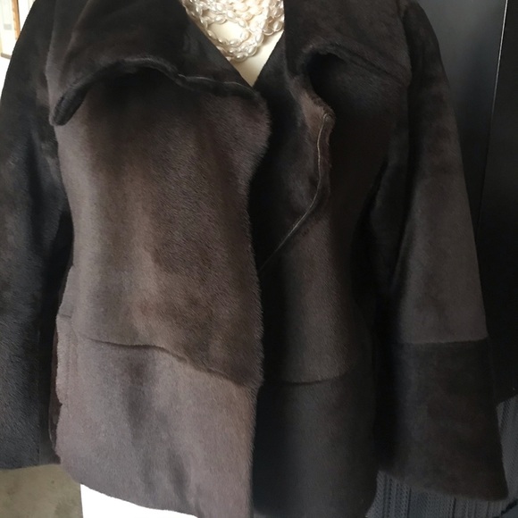 Banana Republic brown shearling jacket - Picture 6 of 8